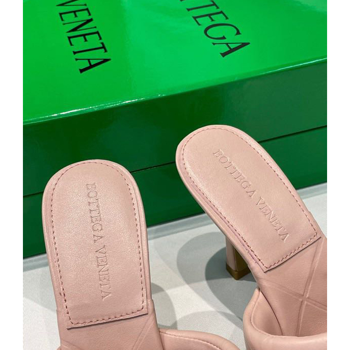 Bottega Veneta Padded Leather Sandals - PerfectKickZ