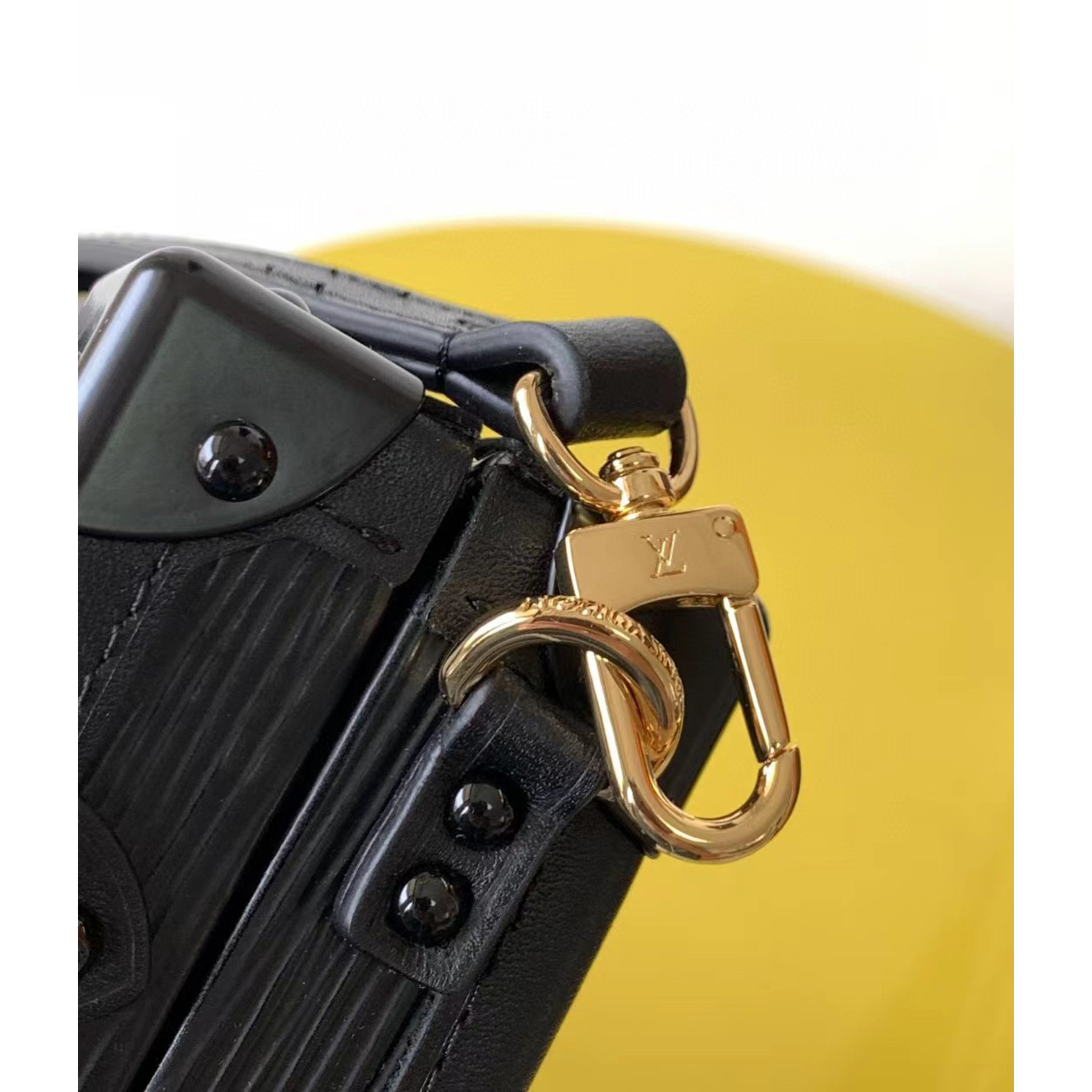 Louis Vuitton Petite Mamlle Bag （20-12-5cm） - PerfectKickZ