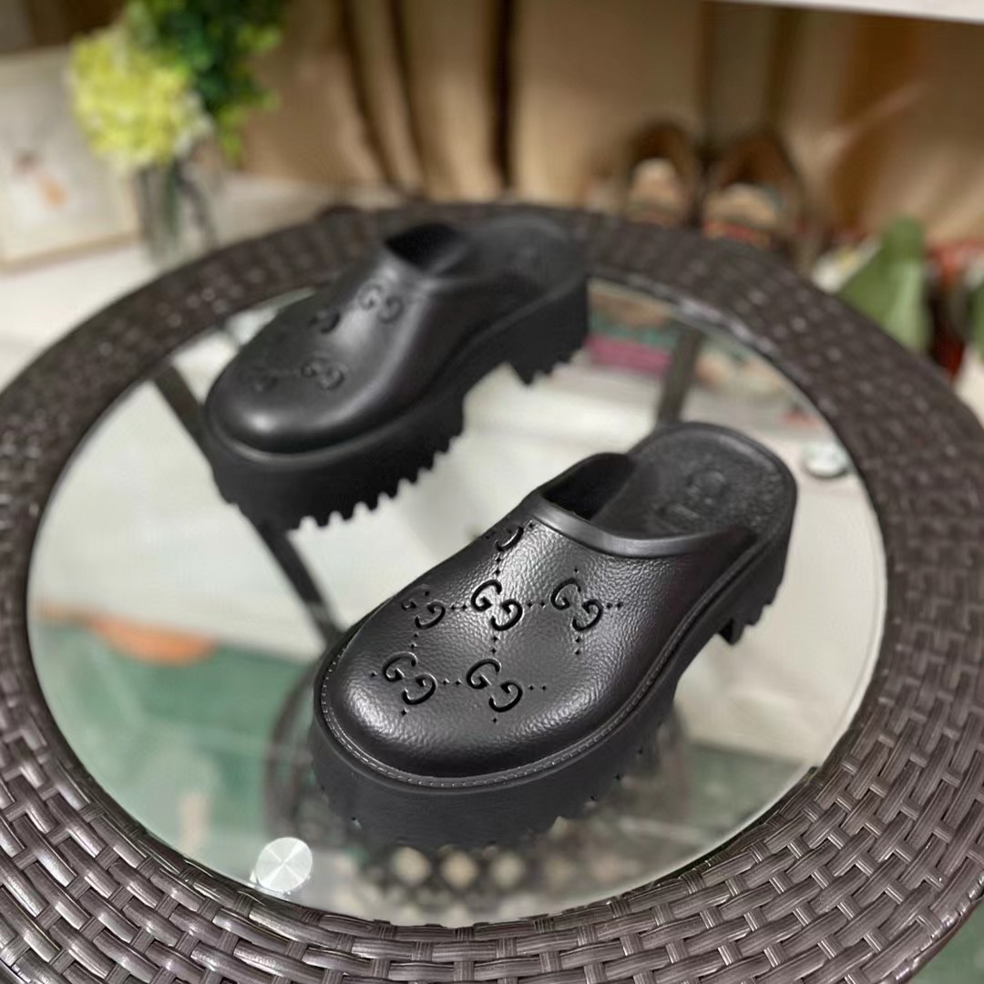 Gucci  Men's Slip On Sandal - PerfectKickZ