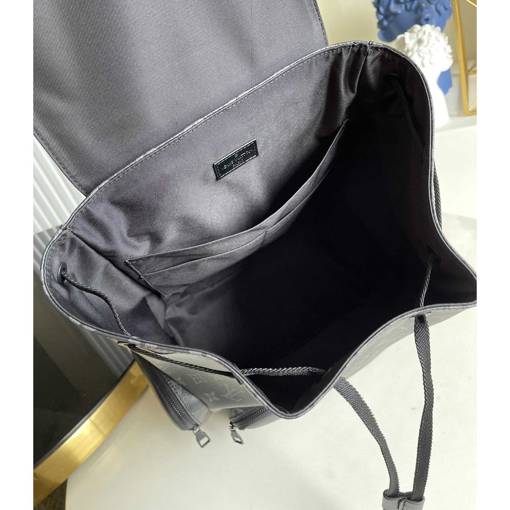 Louis Vuitton Backpack Trio (38-44-21cm)  M45538 - PerfectKickZ