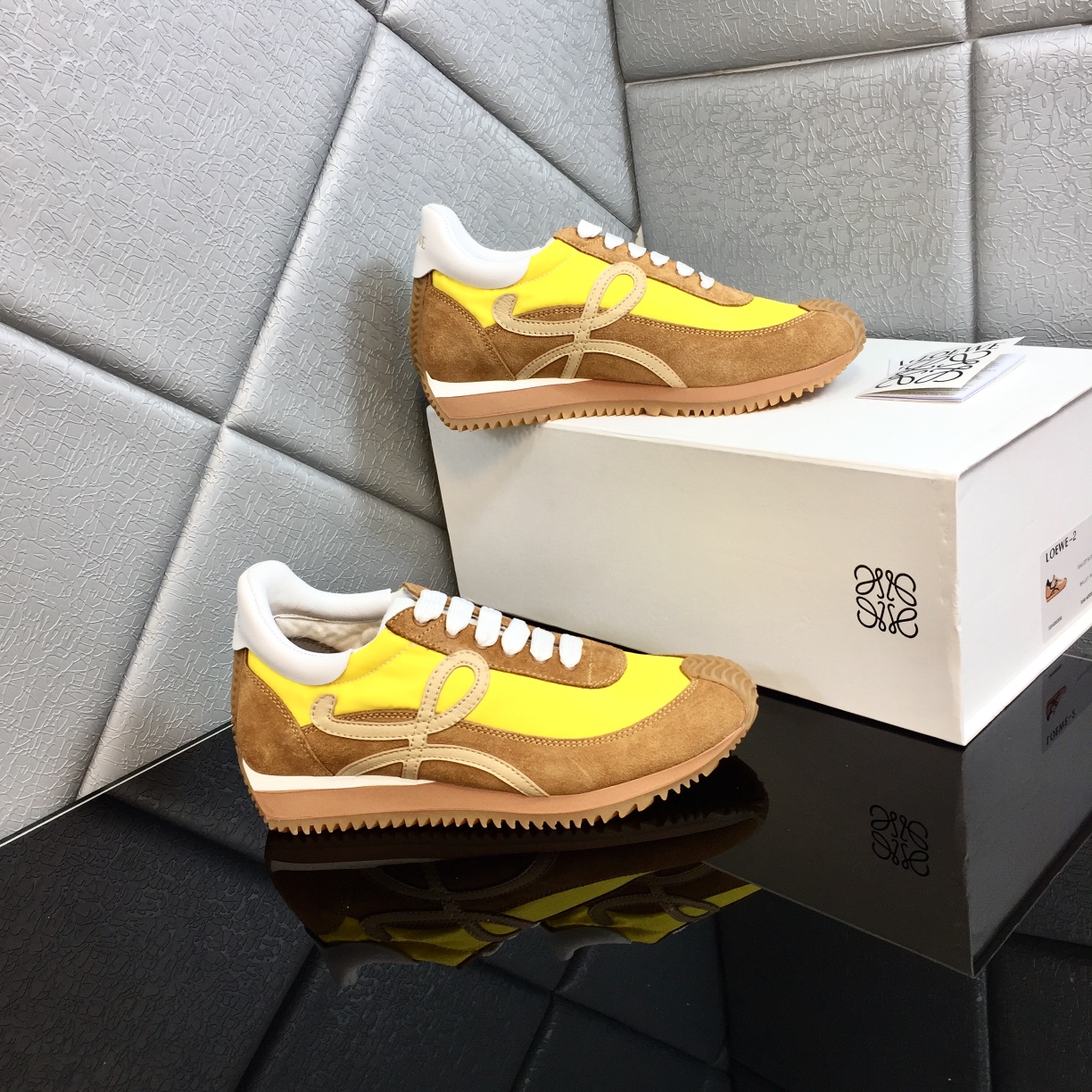 Loewe Flow Runner In Calfskin - PerfectKickZ