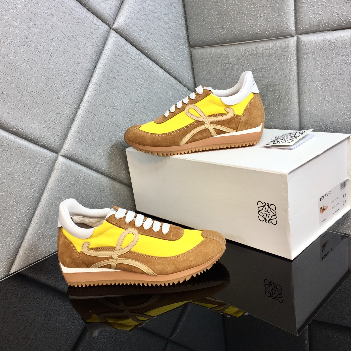 Loewe Flow Runner In Calfskin - PerfectKickZ