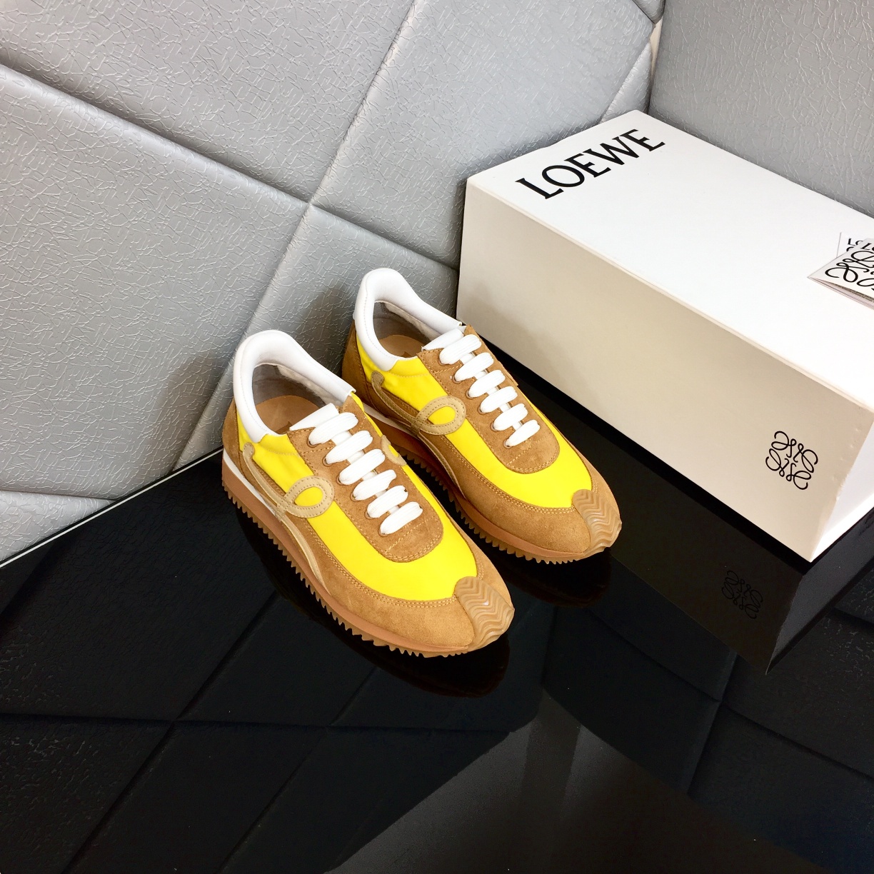 Loewe Flow Runner In Calfskin - PerfectKickZ