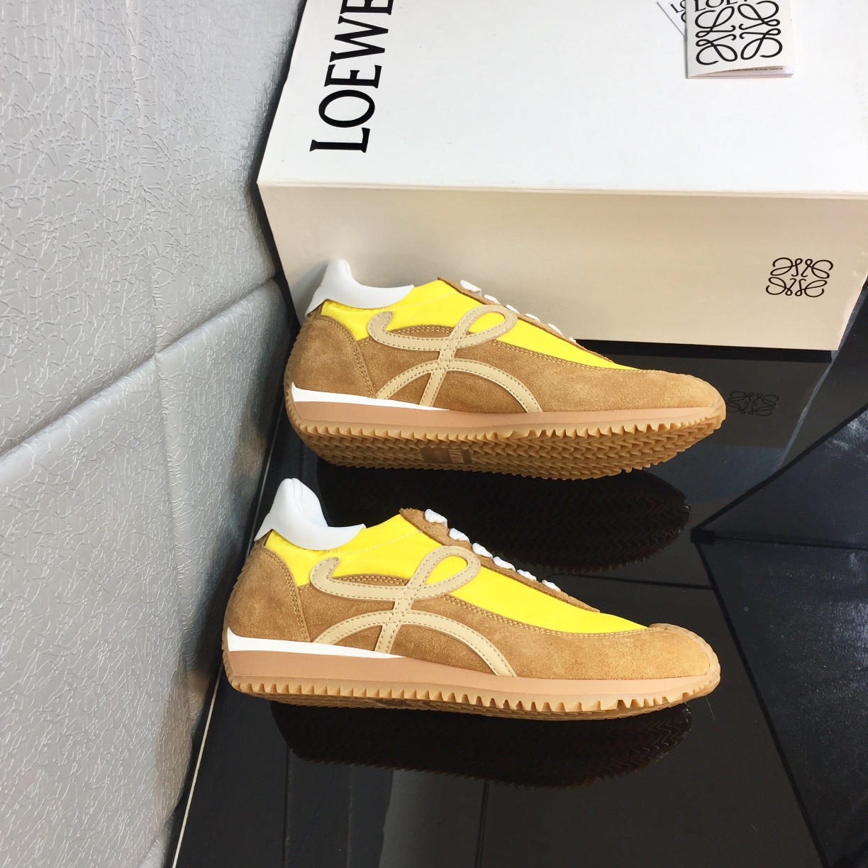 Loewe Flow Runner In Calfskin - PerfectKickZ