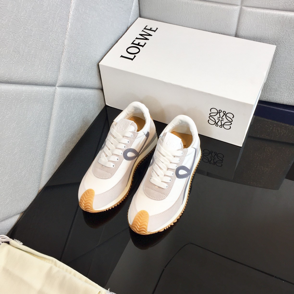 Loewe Flow Runner In Calfskin - PerfectKickZ