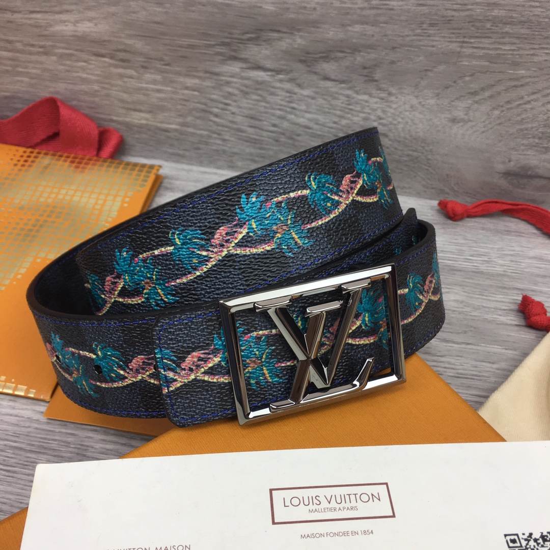 Louis Vuitton Shape 40MM Reversible Belt - PerfectKickZ