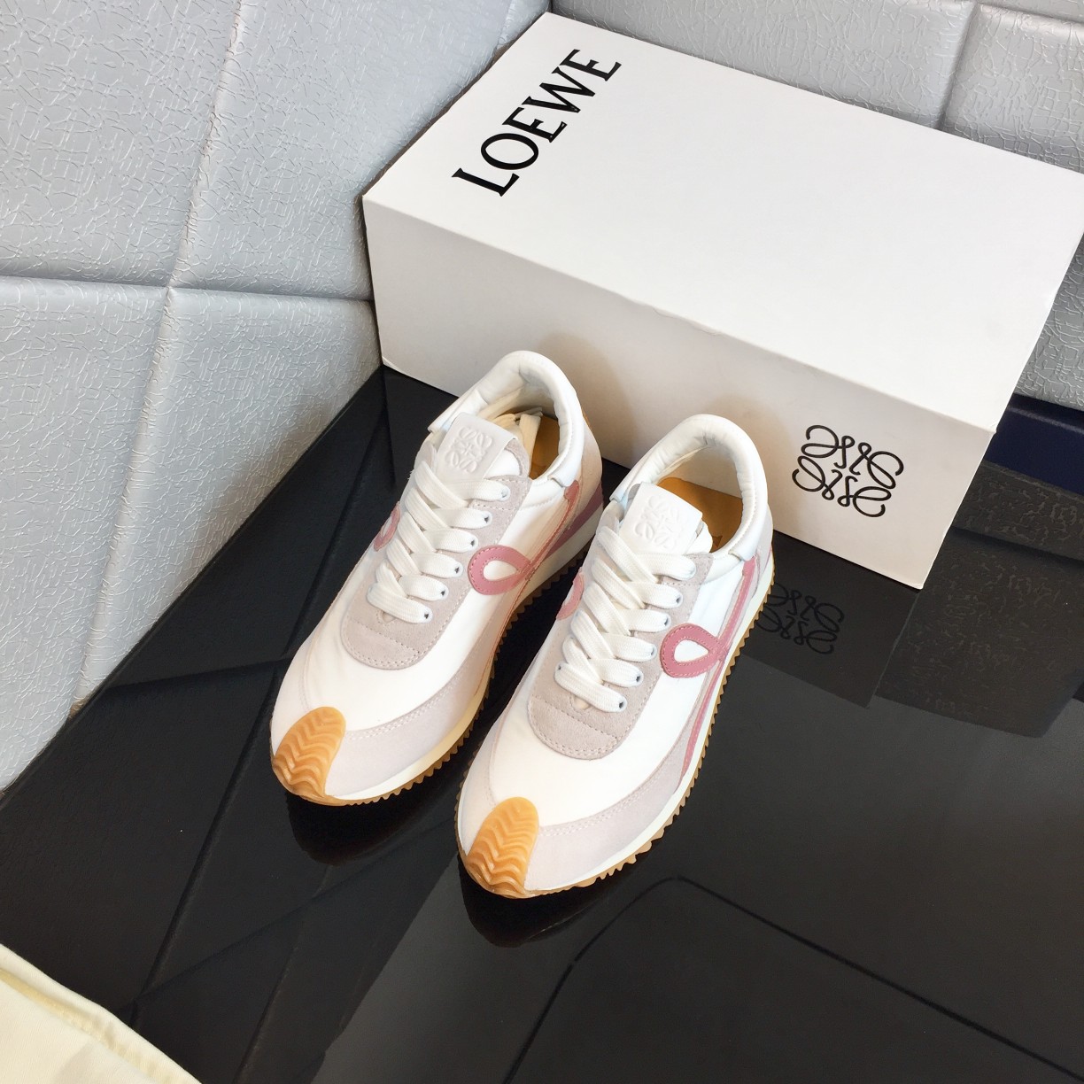 Loewe Flow Runner In Calfskin - PerfectKickZ