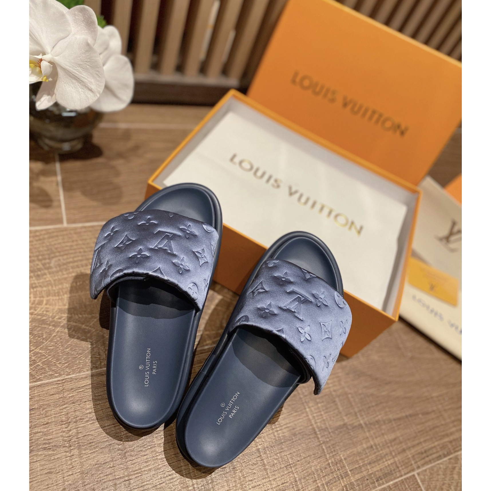 Louis Vuitton Pool Pillow Comfort Mules - PerfectKickZ