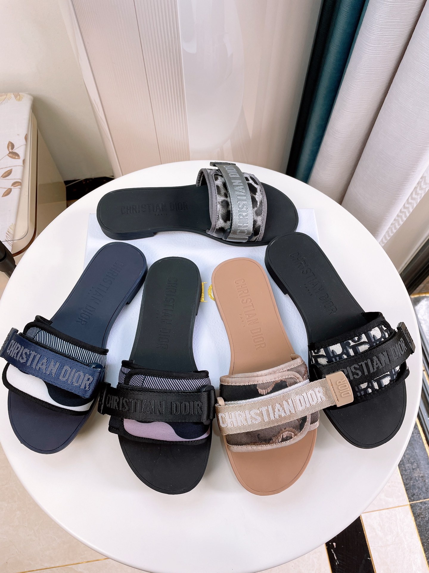 Dior Women Slides - PerfectKickZ