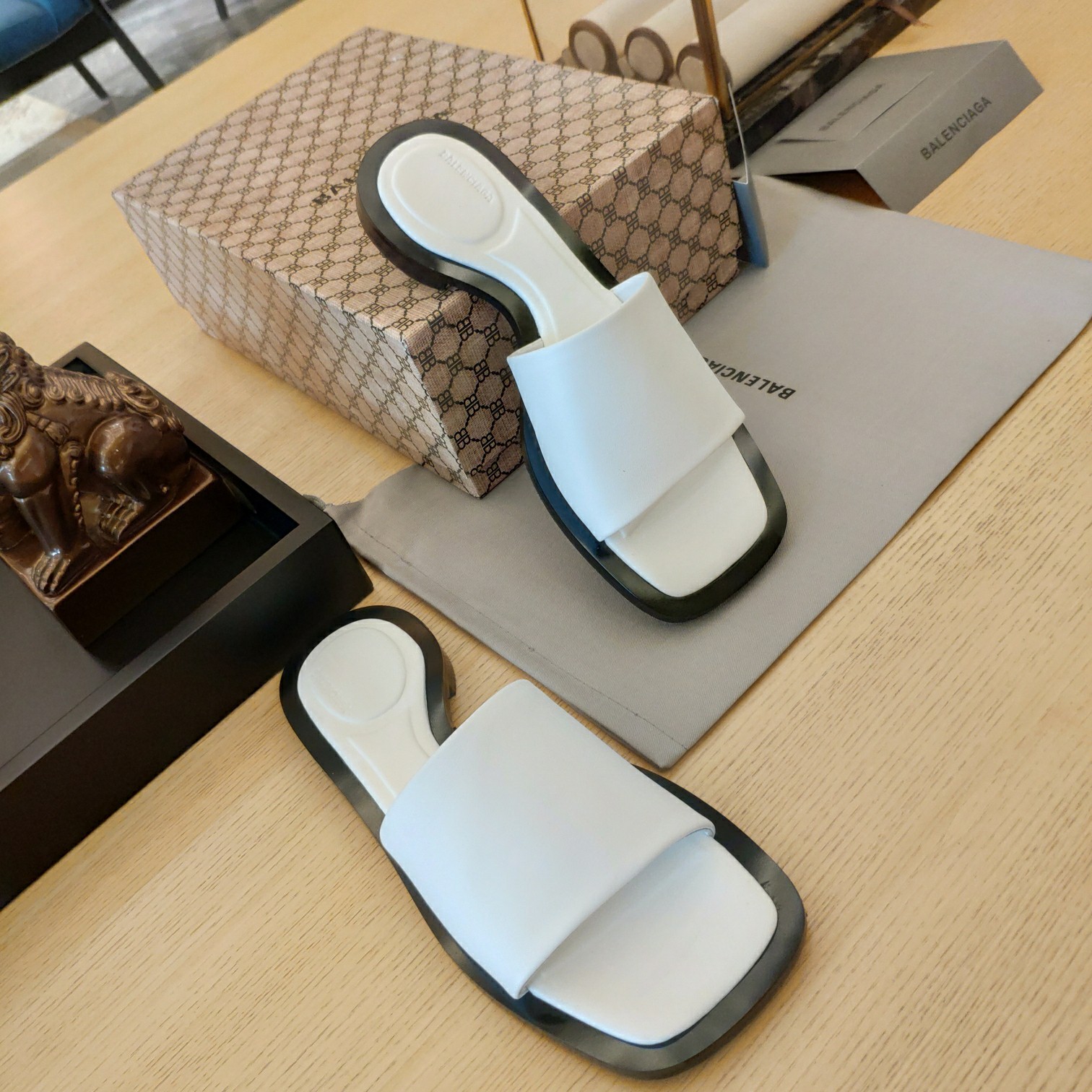 Balenciaga Logo Leather Slide Sandal - PerfectKickZ