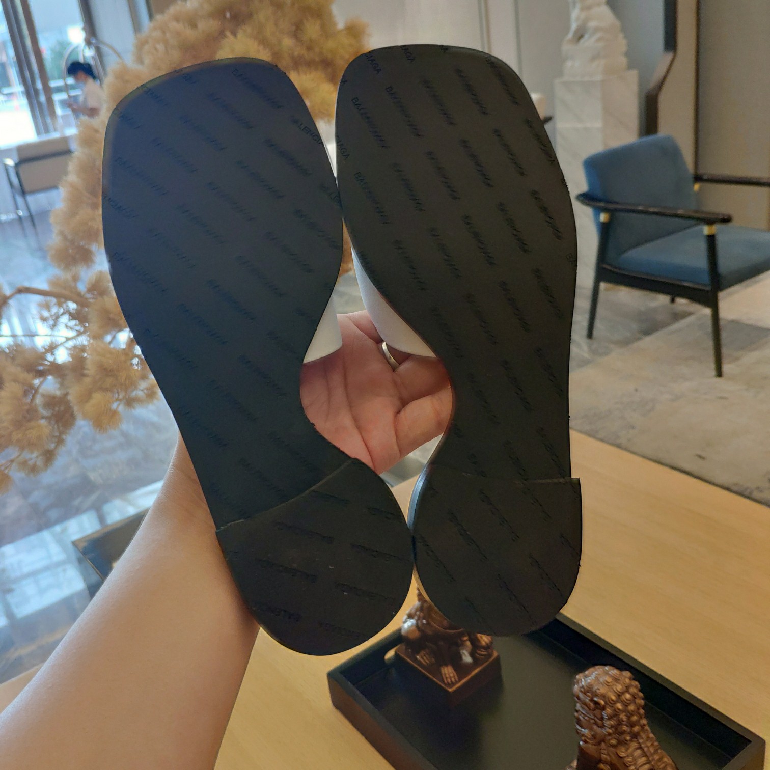 Balenciaga Logo Leather Slide Sandal - PerfectKickZ