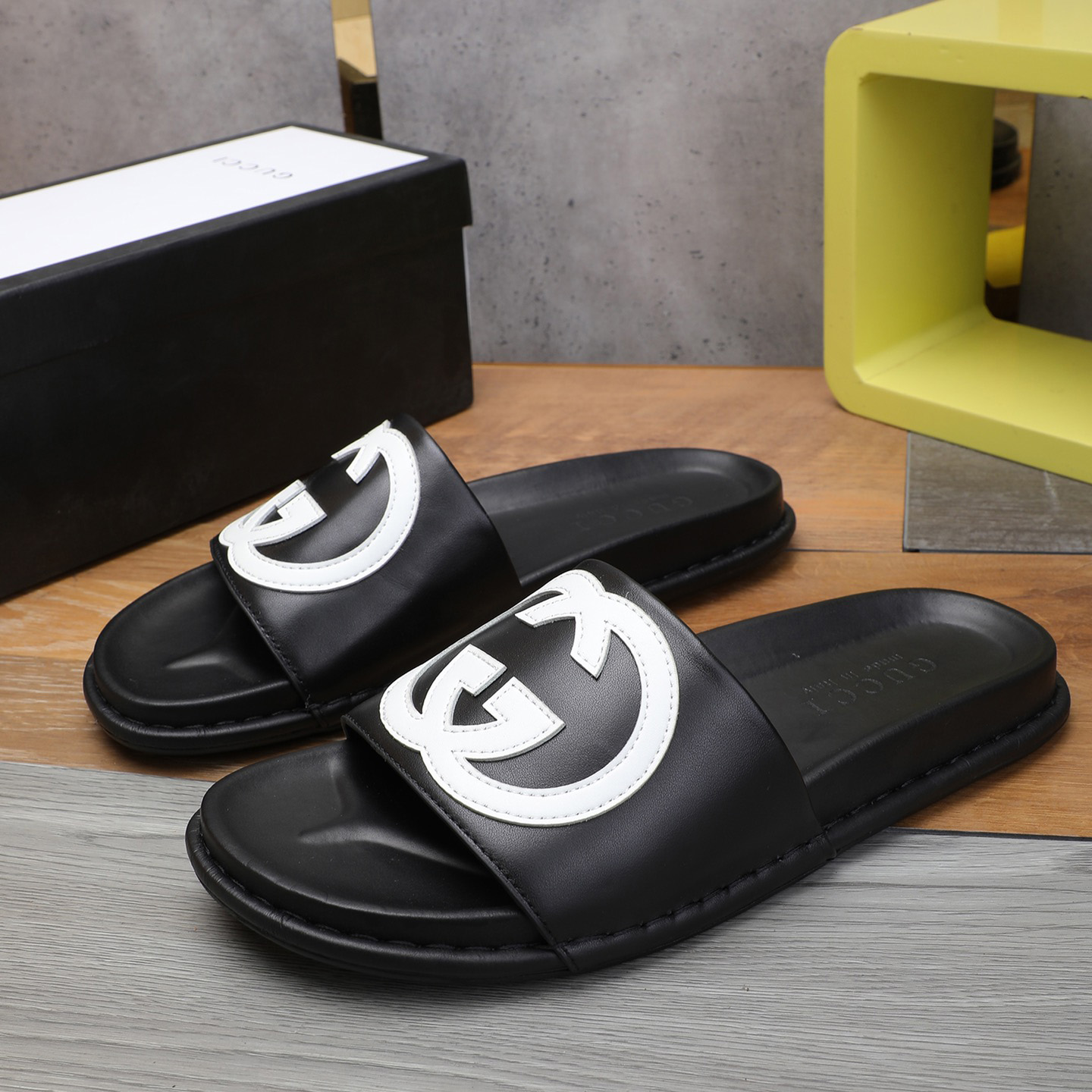Gucci GG Rubber Slide Sandal - PerfectKickZ