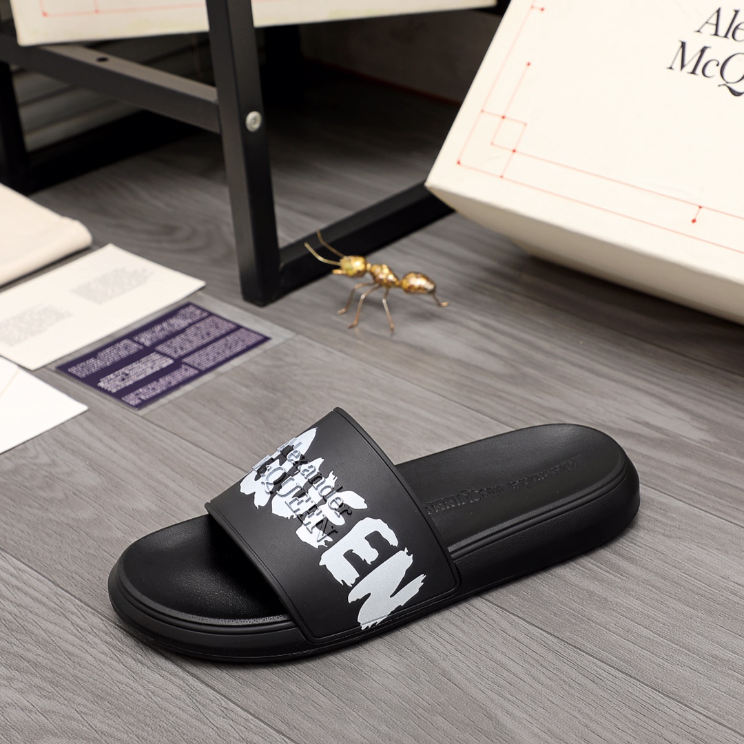 Alexander Mqueen Logo Slipper - PerfectKickZ