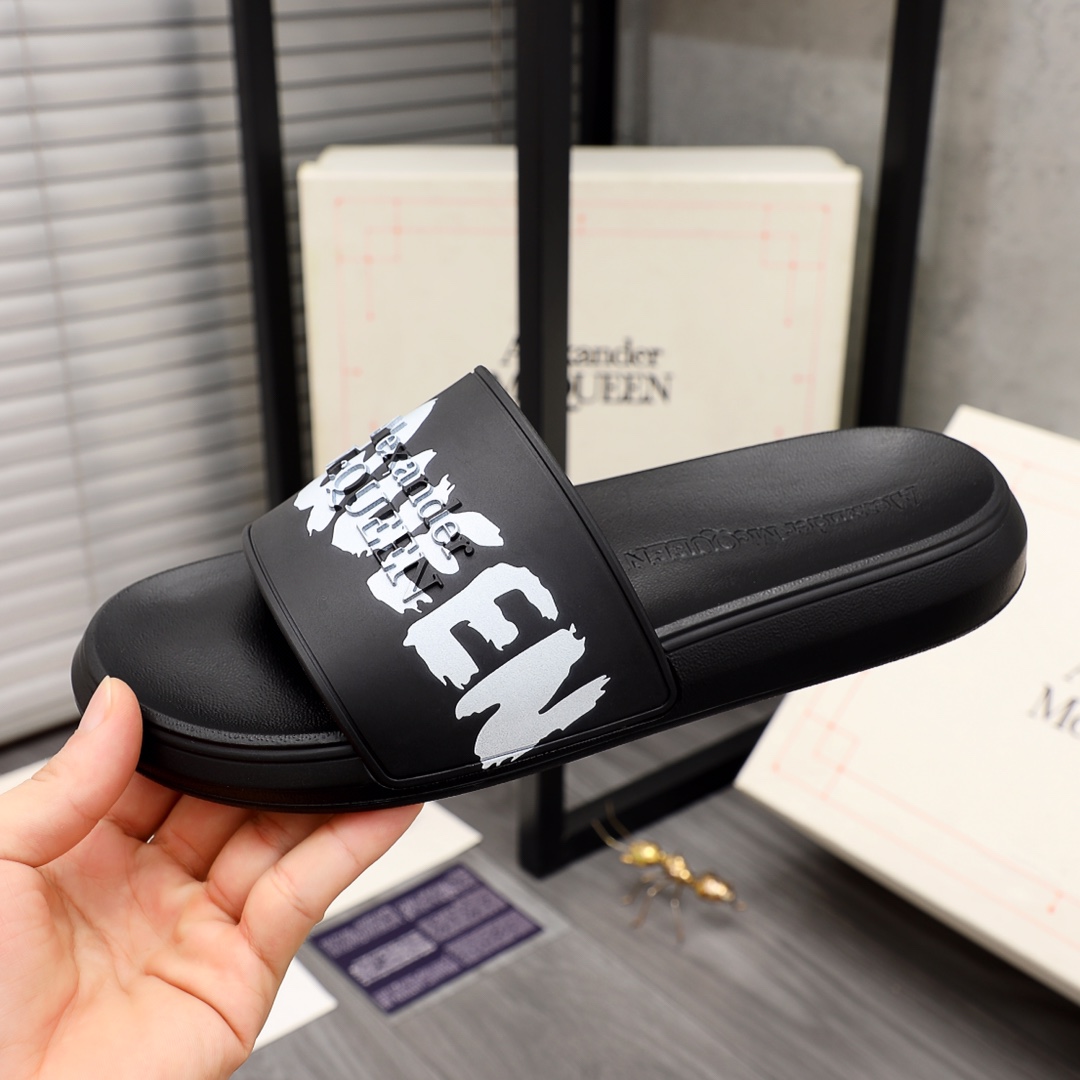 Alexander Mqueen Logo Slipper - PerfectKickZ