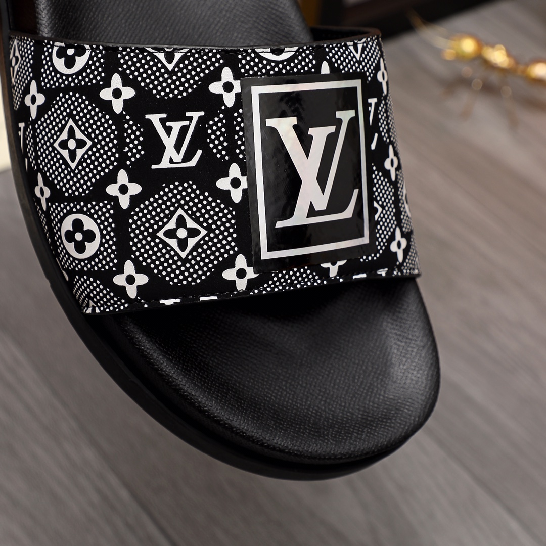 Louis Vuitton Monogram Slippers - 