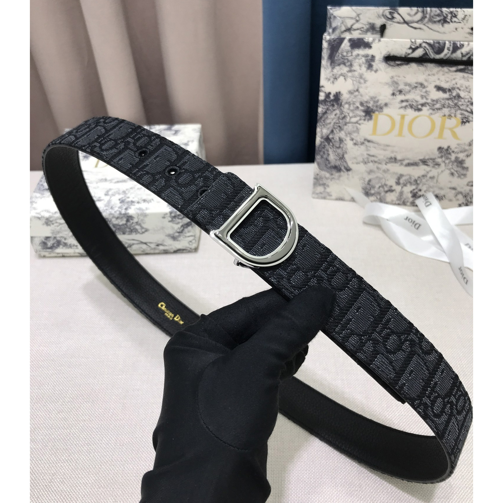 Dior Leather Belt With 'D' Buckle - PerfectKickZ
