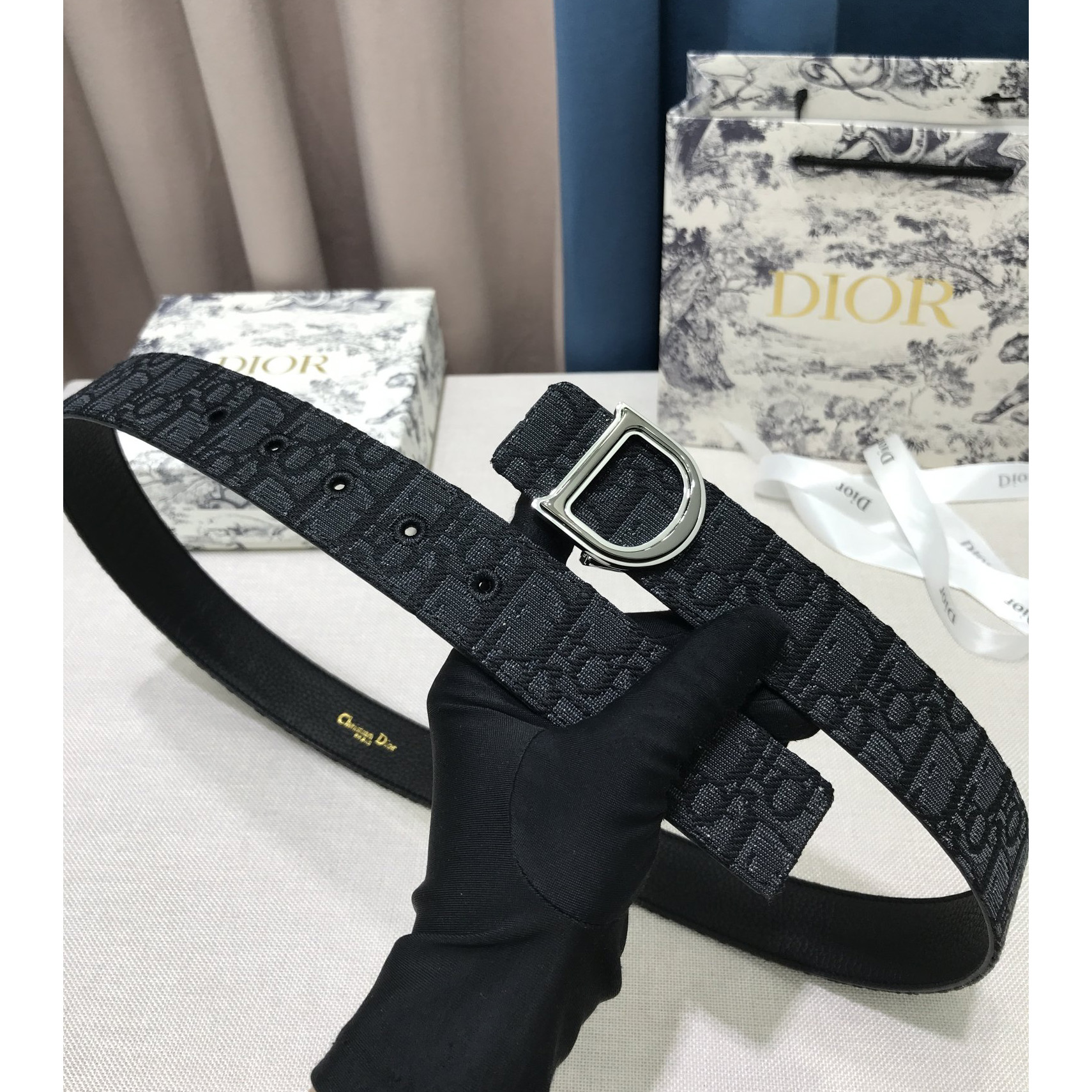 Dior Leather Belt With 'D' Buckle - PerfectKickZ