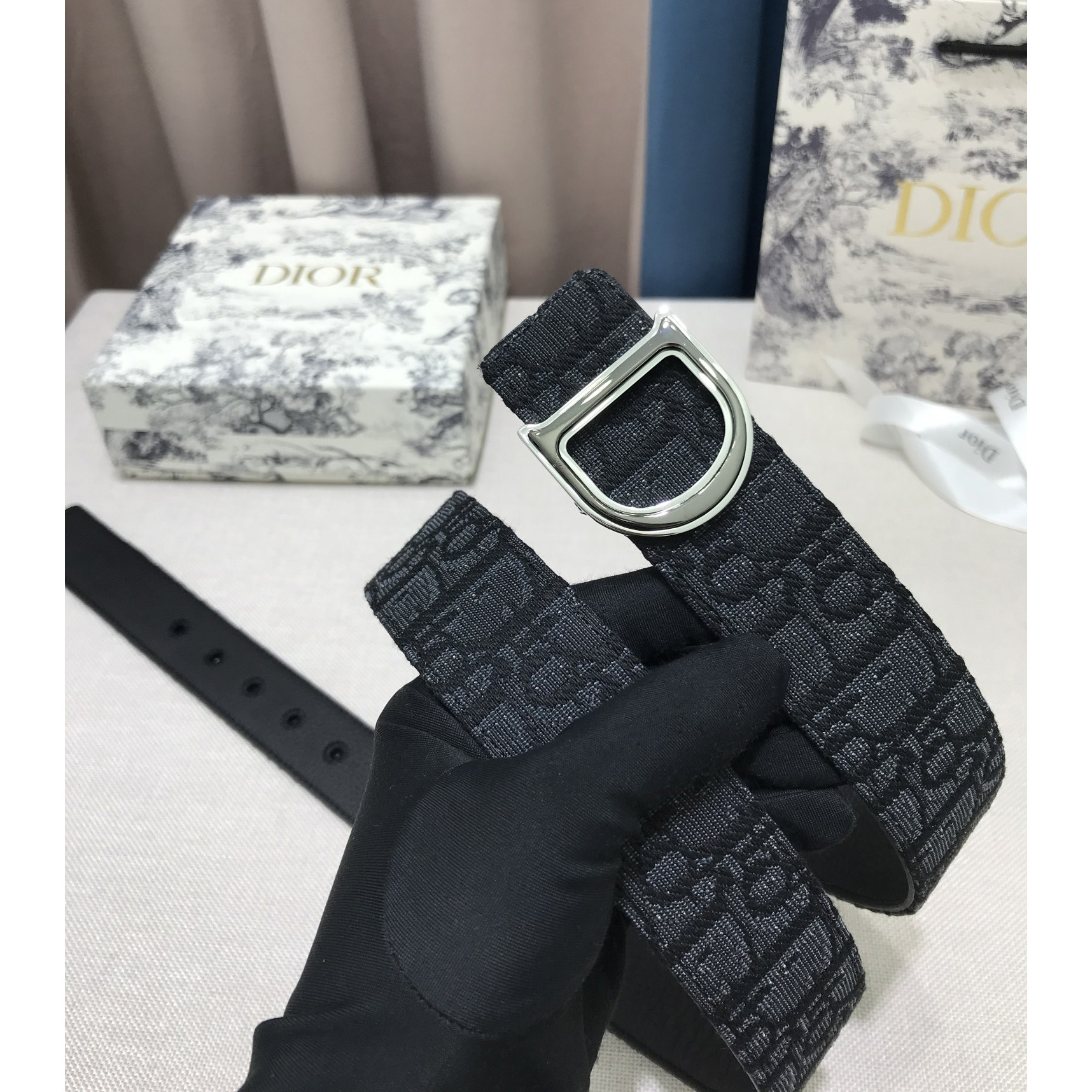 Dior Leather Belt With 'D' Buckle - PerfectKickZ