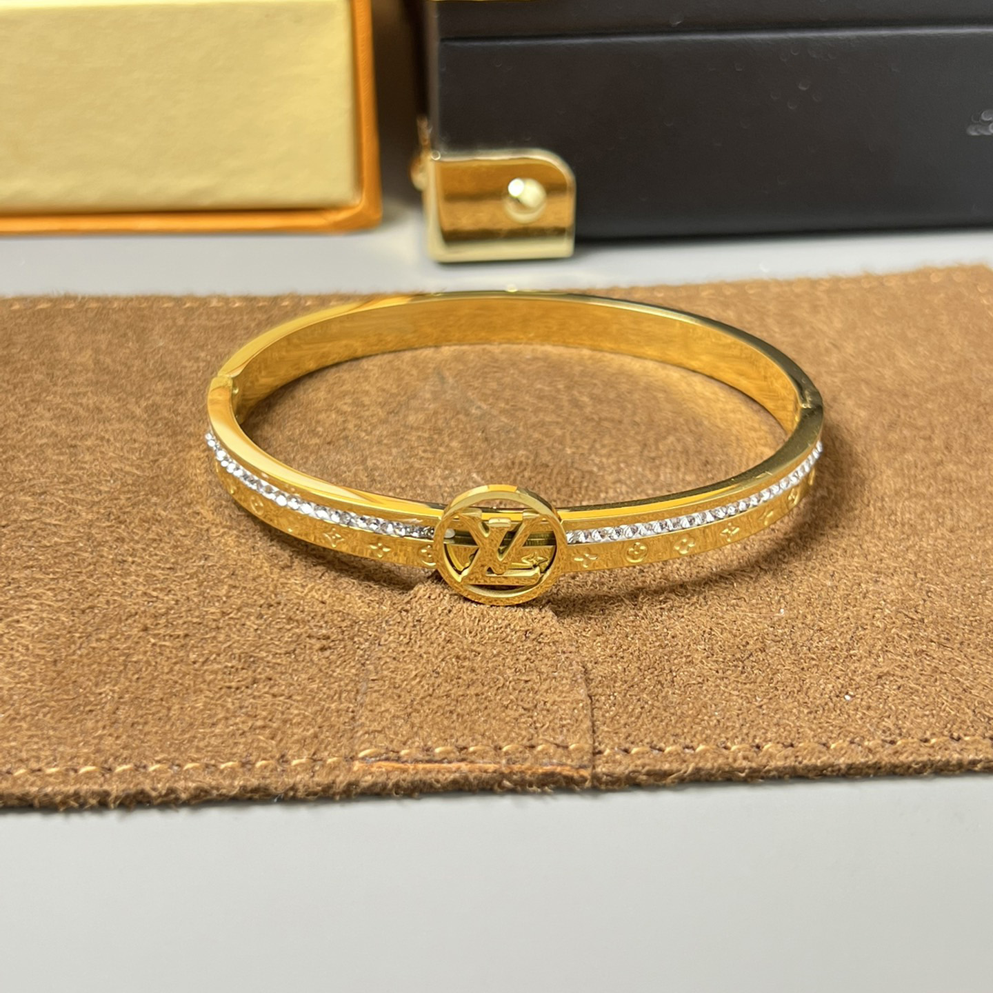 Louis Vuitton Bracelet - PerfectKickZ