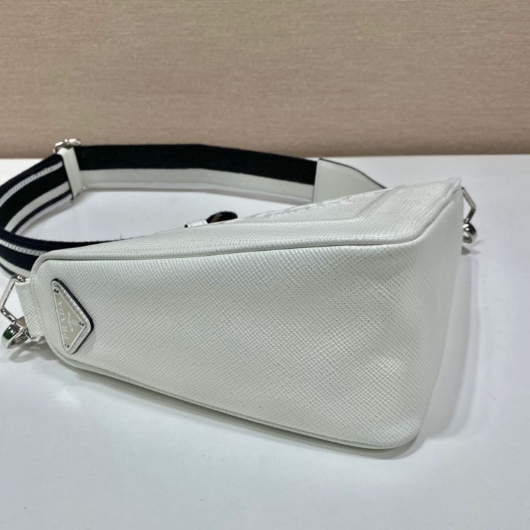 Prada Saffiano Prada Triangle Bag In White(28-18-11cm) - 
