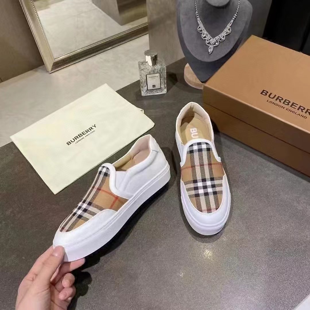 Burberry Vintage Check Loafers   - PerfectKickZ