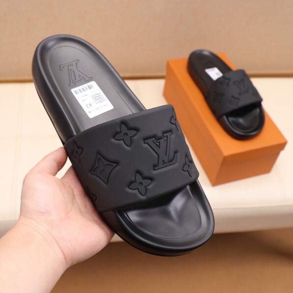 Louis Vuitton Monogram Slippers - 