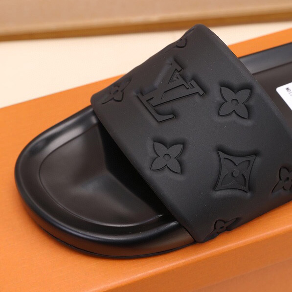 Louis Vuitton Monogram Slippers - 