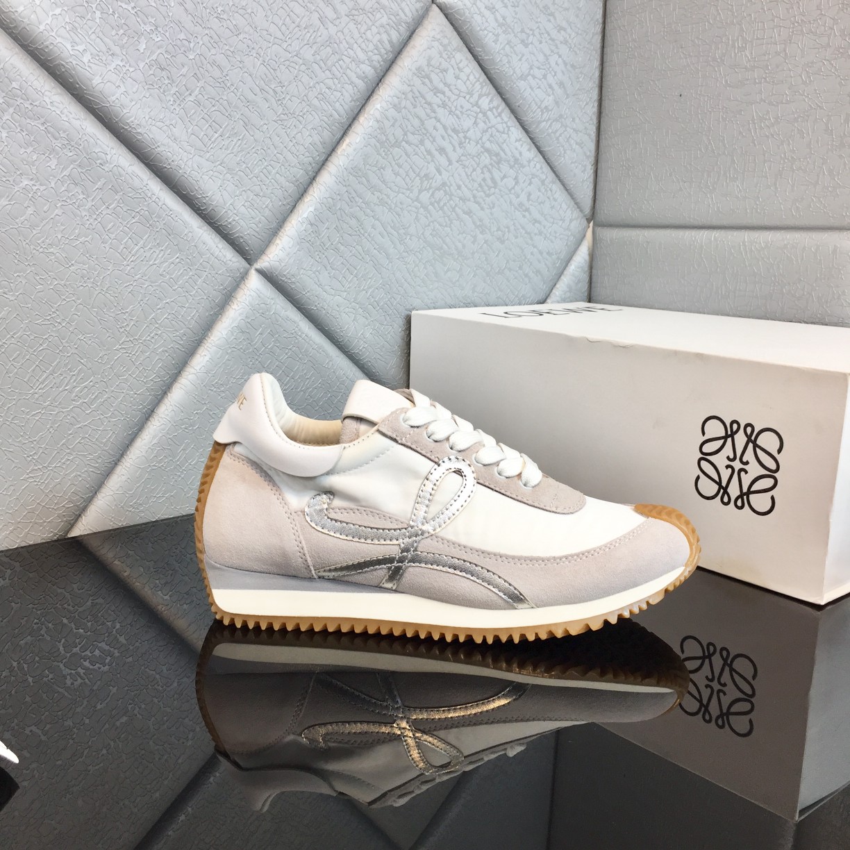 Loewe Flow Runner In Calfskin - PerfectKickZ