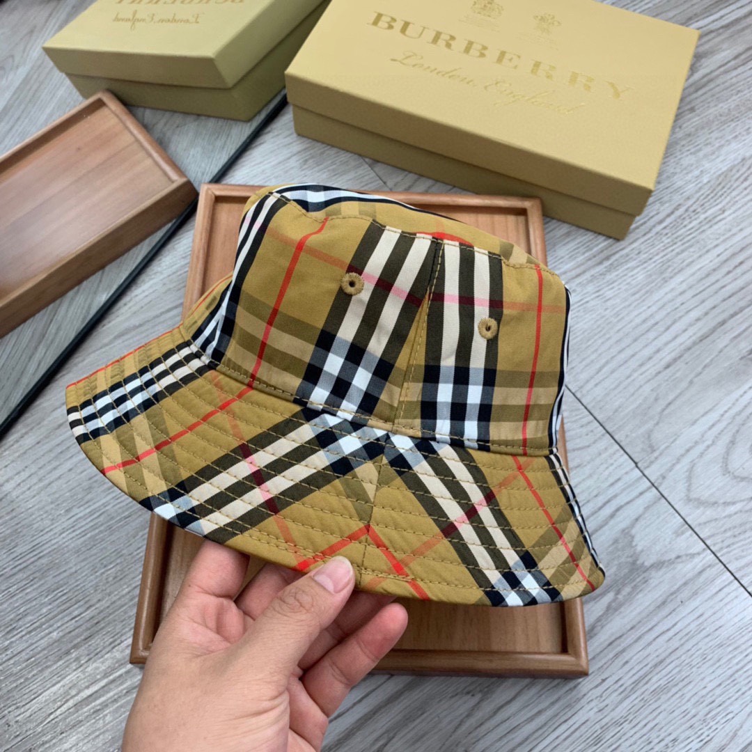 Burberry Vintage Check Cotton Bucket Hat - PerfectKickZ