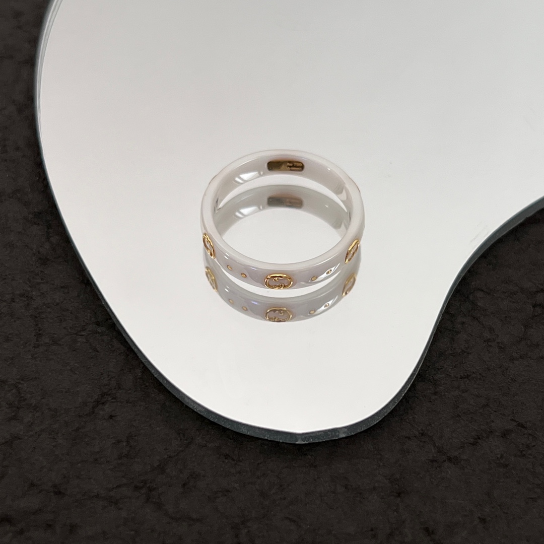 Gucci Icon Ring 18k With Interlocking G In White - PerfectKickZ