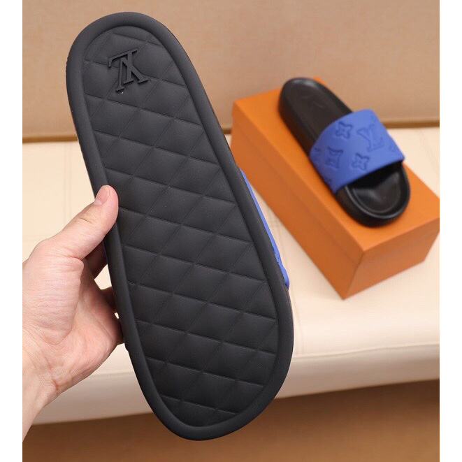 Louis Vuitton Monogram Slippers - PerfectKickZ