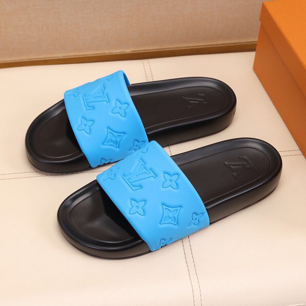 Louis Vuitton Monogram Slippers - 