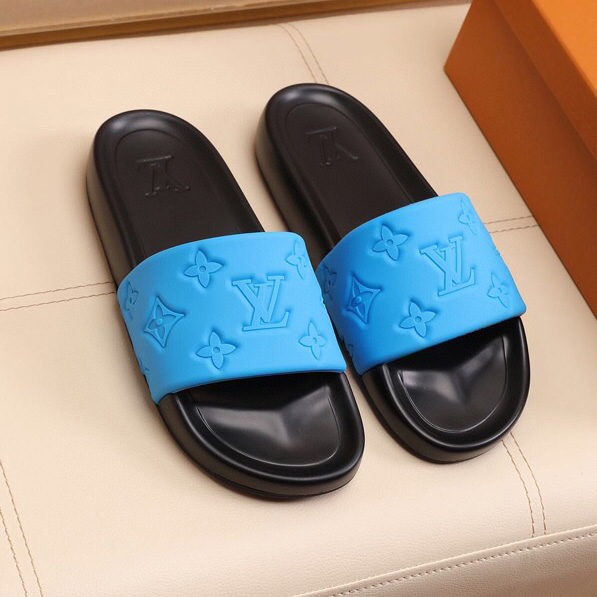 Louis Vuitton Monogram Slippers - 