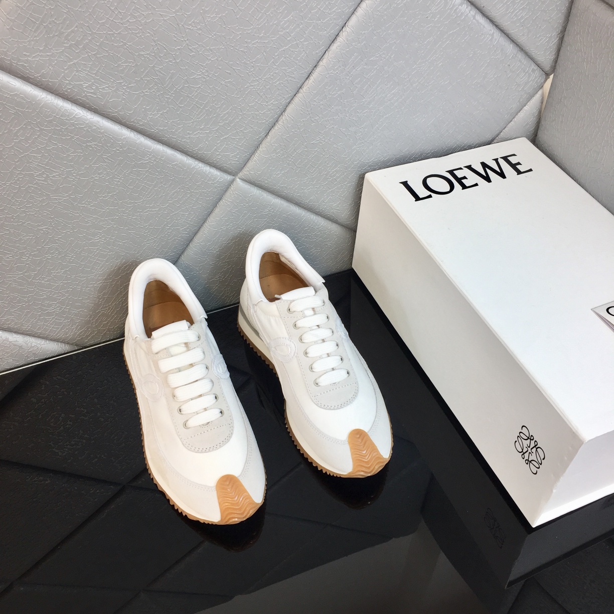 Loewe Flow Runner In Calfskin - PerfectKickZ