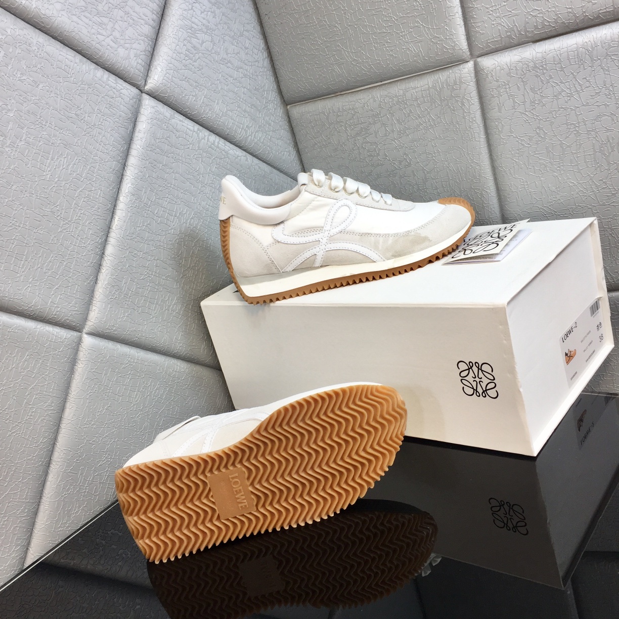 Loewe Flow Runner In Calfskin - PerfectKickZ