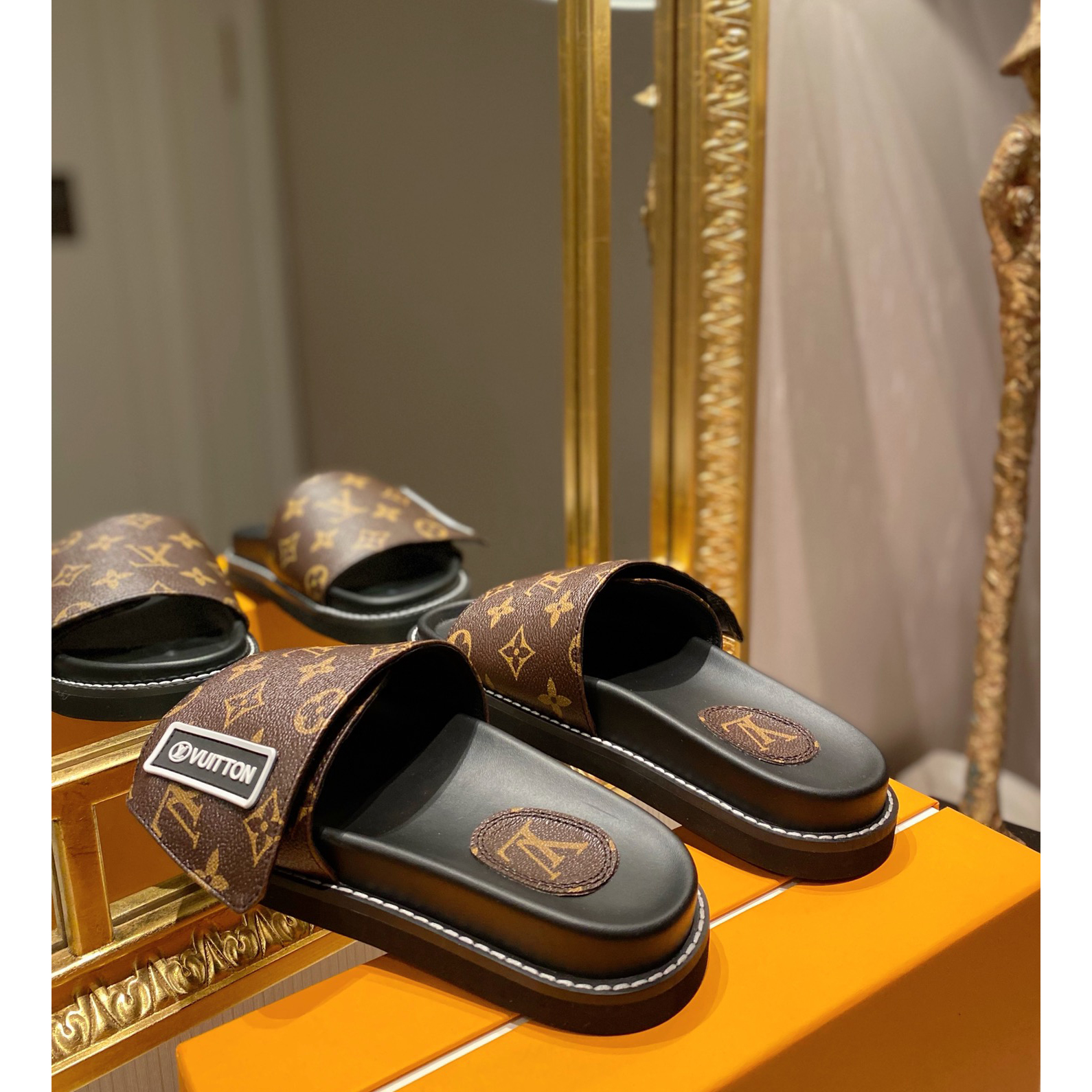 Louis Vuitton Monogram Slipper - 