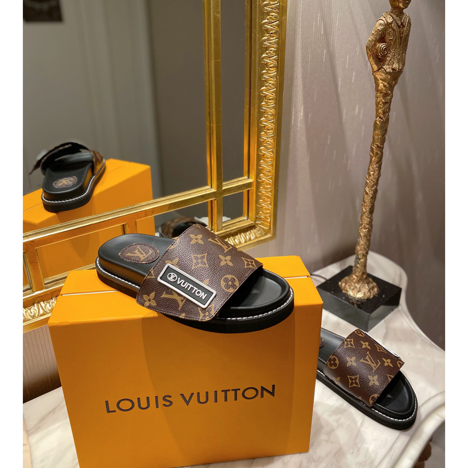 Louis Vuitton Monogram Slipper - 