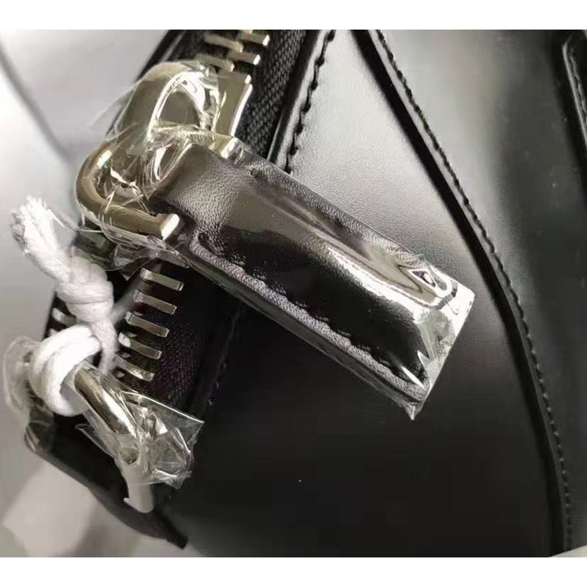 Givenchy Black Handbag(28-34-25CM) - PerfectKickZ