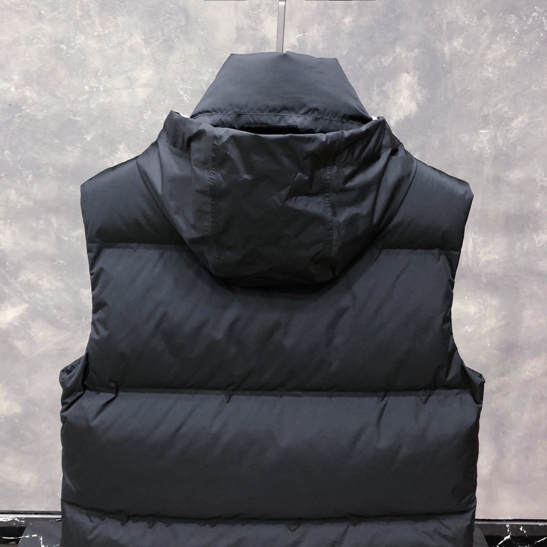 Prada Prada Logo Vest Jacket In Black - PerfectKickZ