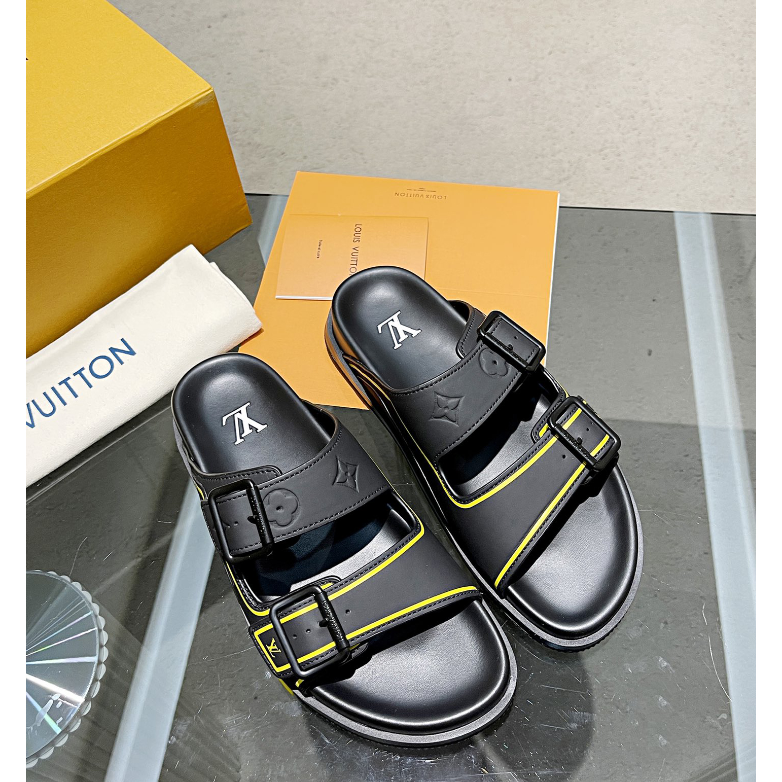 Louis Vuitton Men's Trainer Slippers - PerfectKickZ