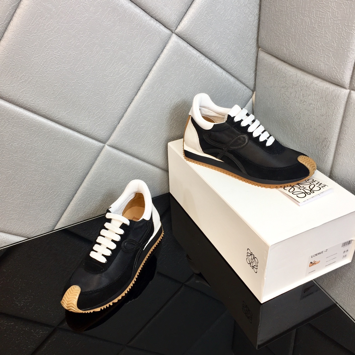 Loewe Flow Runner In Calfskin - PerfectKickZ