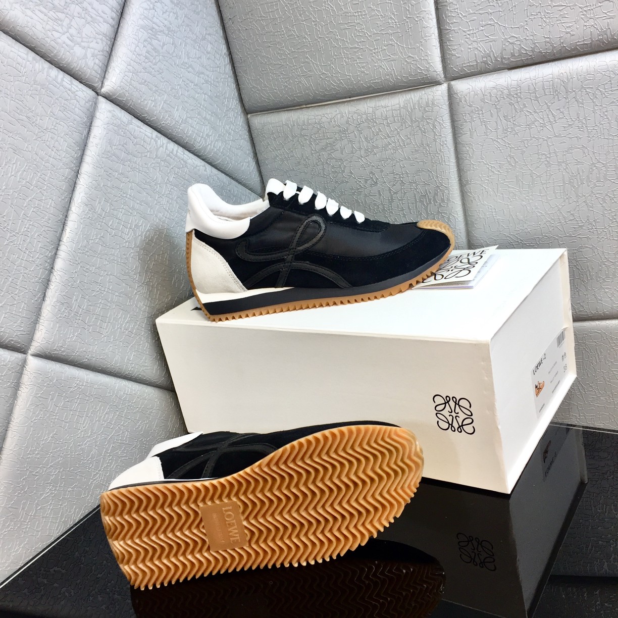 Loewe Flow Runner In Calfskin - PerfectKickZ