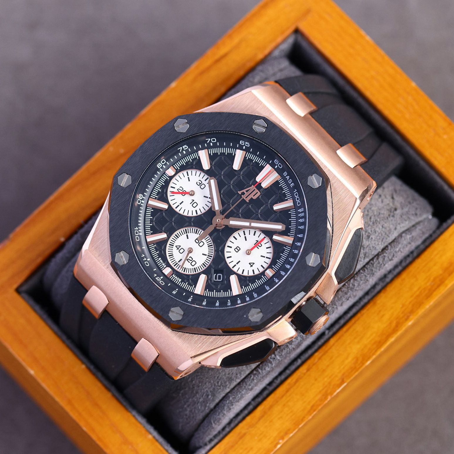 Audemars Piguet  Watch  44mm - 