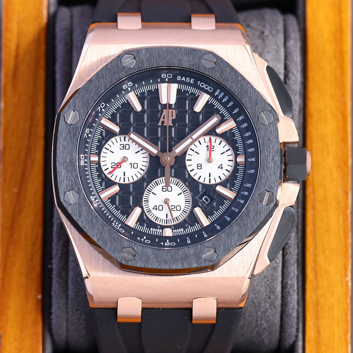 Audemars Piguet  Watch  44mm - 