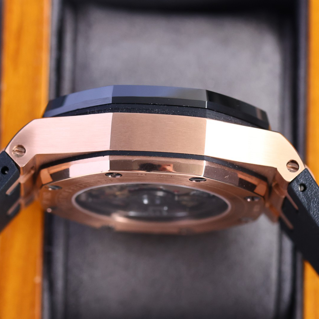 Audemars Piguet  Watch  44mm - 