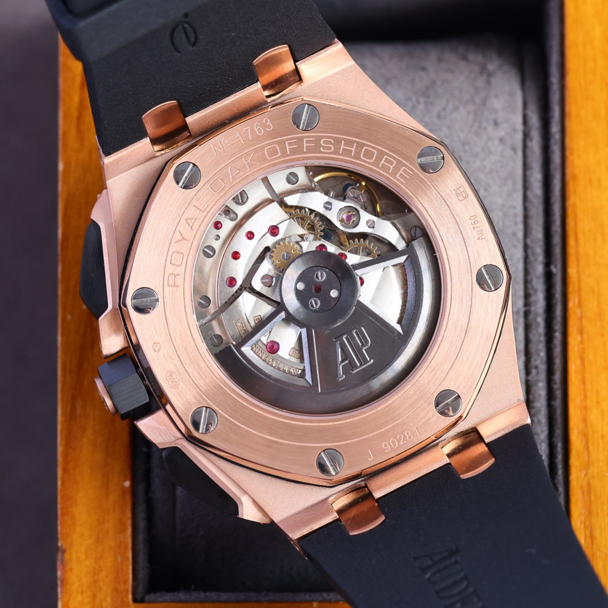 Audemars Piguet  Watch  44mm - 