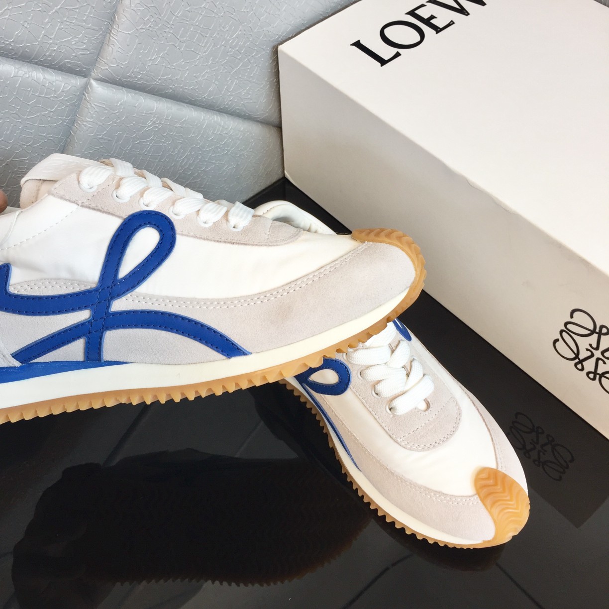 Loewe Flow Runner In Calfskin - 