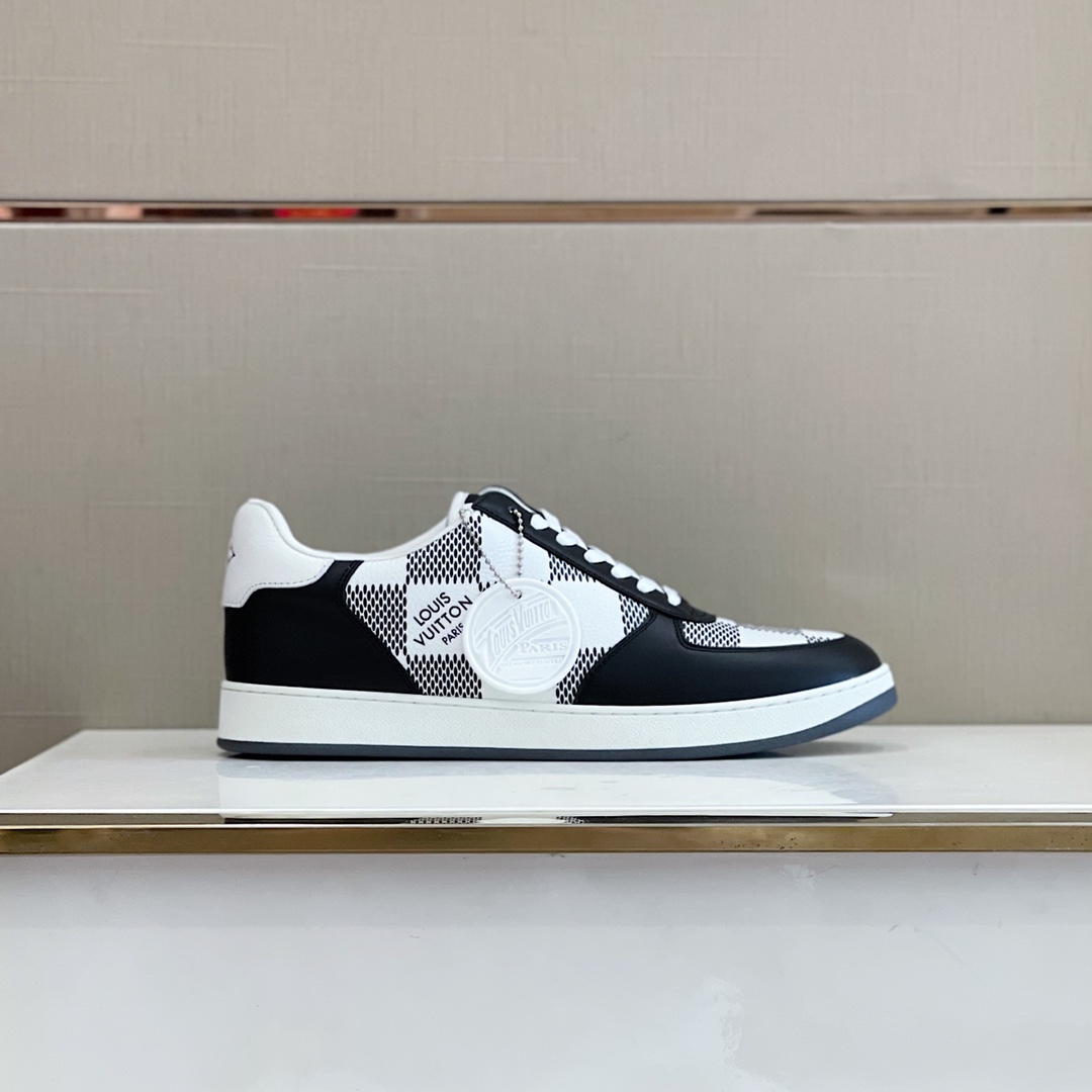 Louis Vuitton Men's Rivoli Sneaker - 