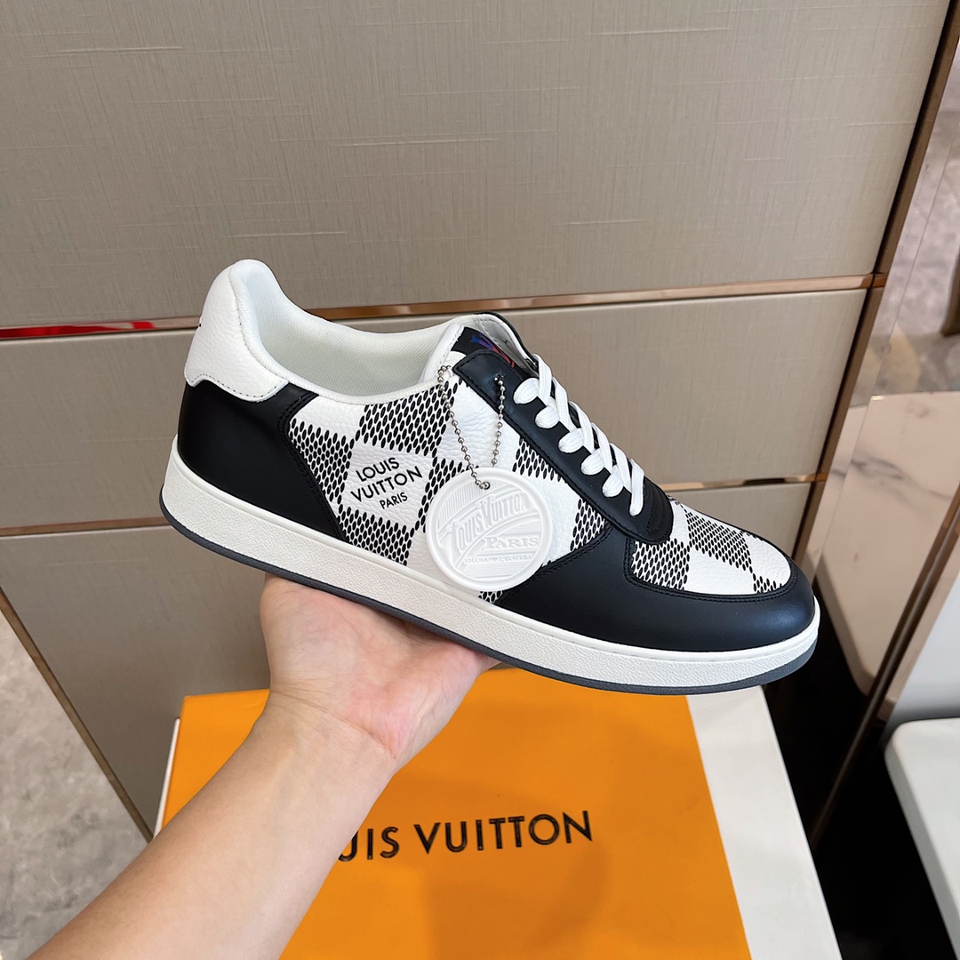 Louis Vuitton Men's Rivoli Sneaker - 