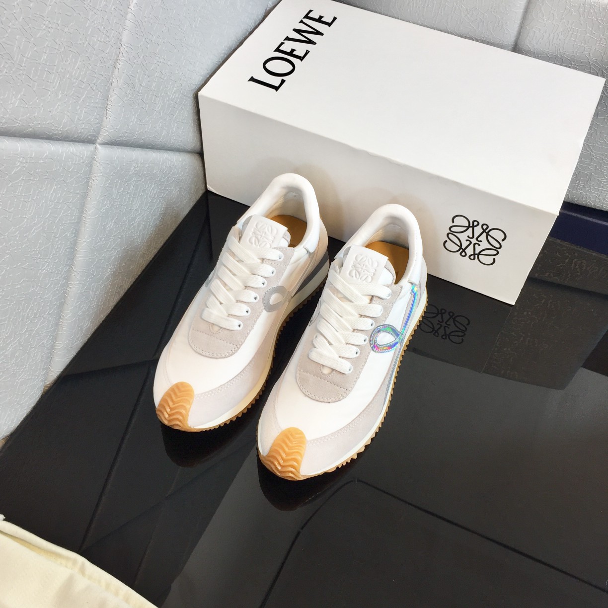 Loewe Flow Runner In Calfskin - PerfectKickZ